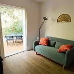 公寓 Au Pied De La Colline Calme Et Detente 佩兹纳斯