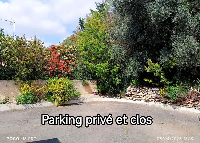 Au Pied De La Colline Calme Et Detente 佩兹纳斯
